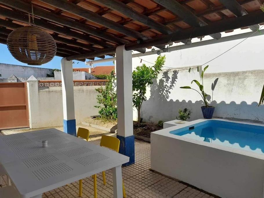 Casa Caridade Villa Регуенгос де Монсараз Екстериор снимка